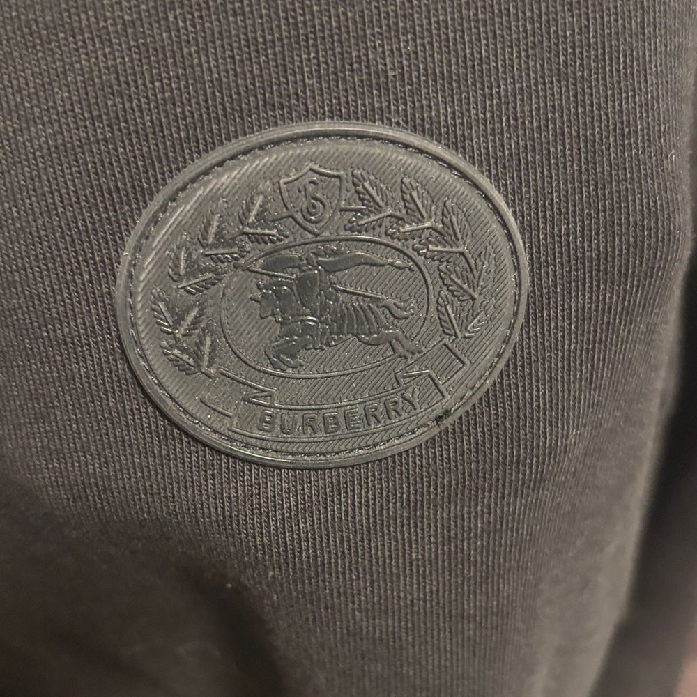 Burberry Black Crewneck Sweatshirt XS with raised circular logo EUC - Picture 4 of 6